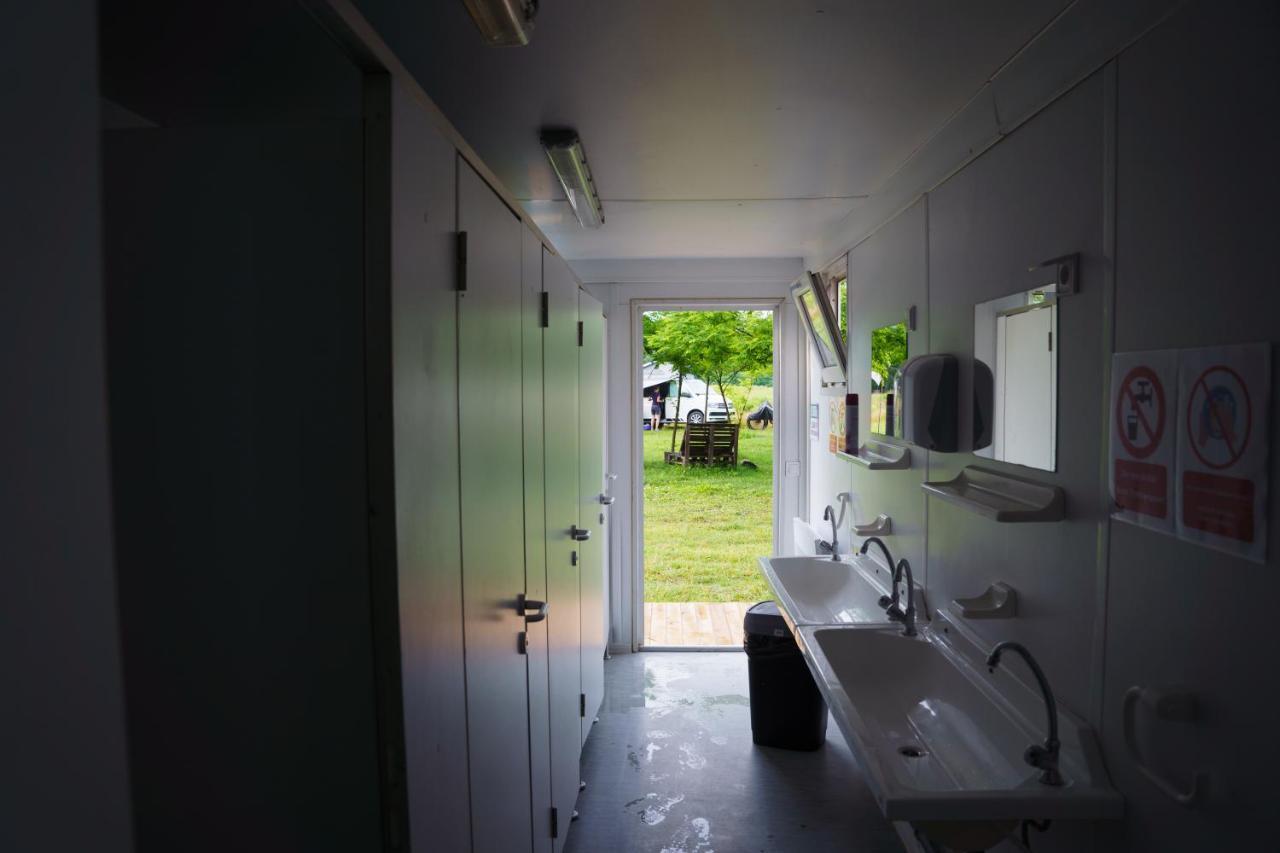 Camping @ Nogometni Golf Ljubljana Hotell Eksteriør bilde